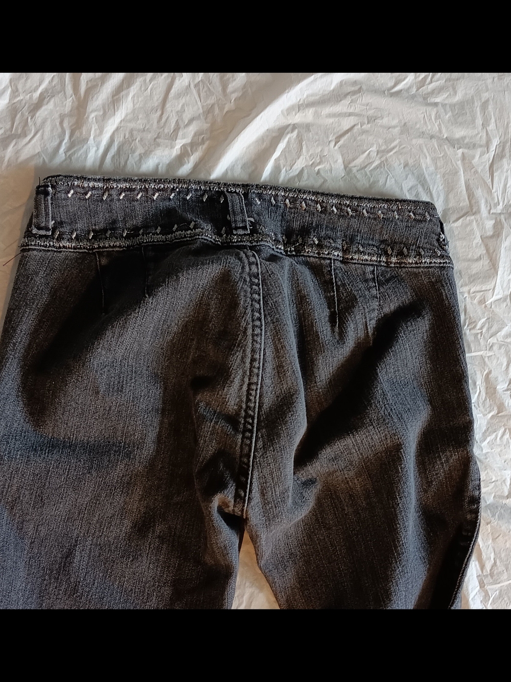 NEW Women's Skinny Charcoal Jeans w/ Rhinestone Buttons, Silver Trim, Med. Rise - Picture 5 of 6